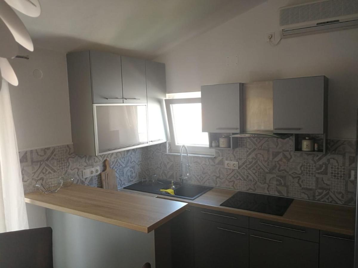Apartmani Nea Biograd Na Moru Εξωτερικό φωτογραφία