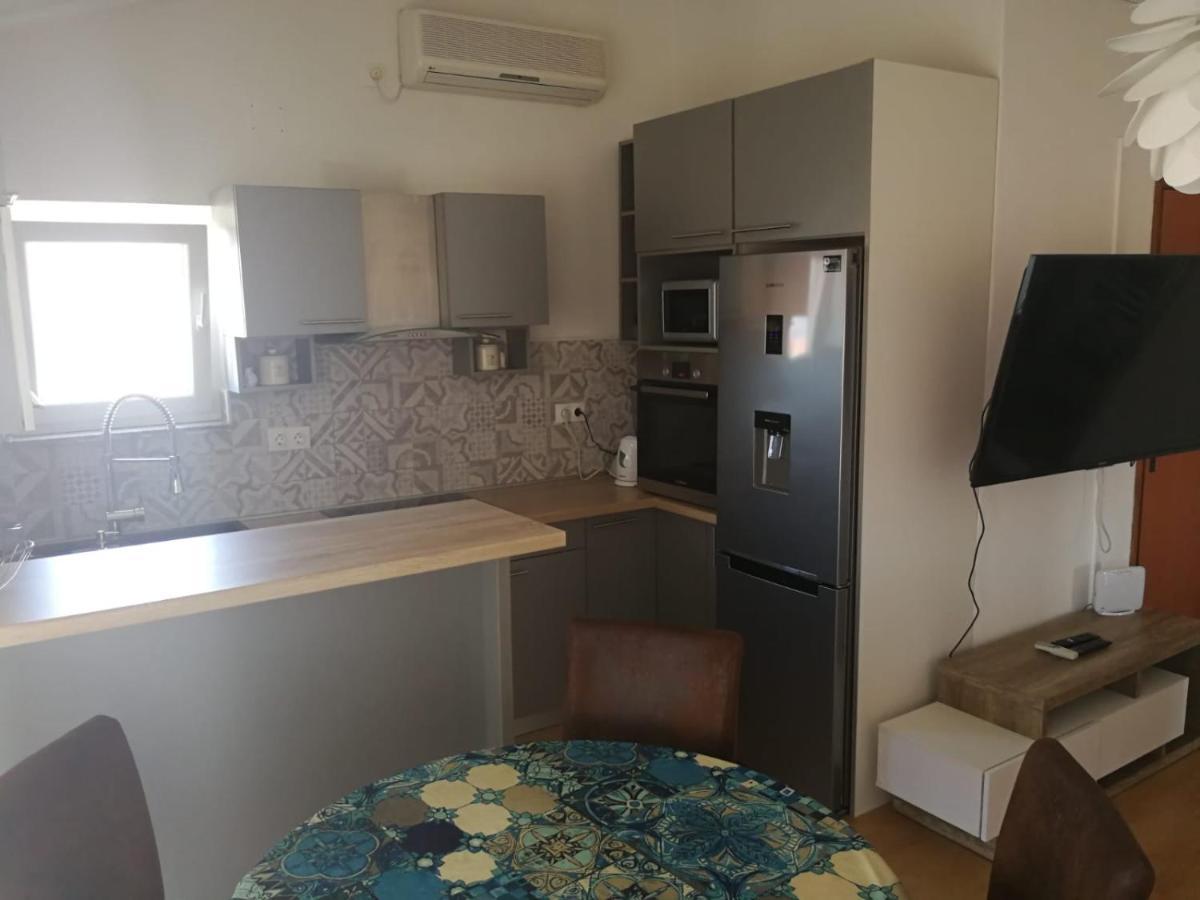 Apartmani Nea Biograd Na Moru Εξωτερικό φωτογραφία